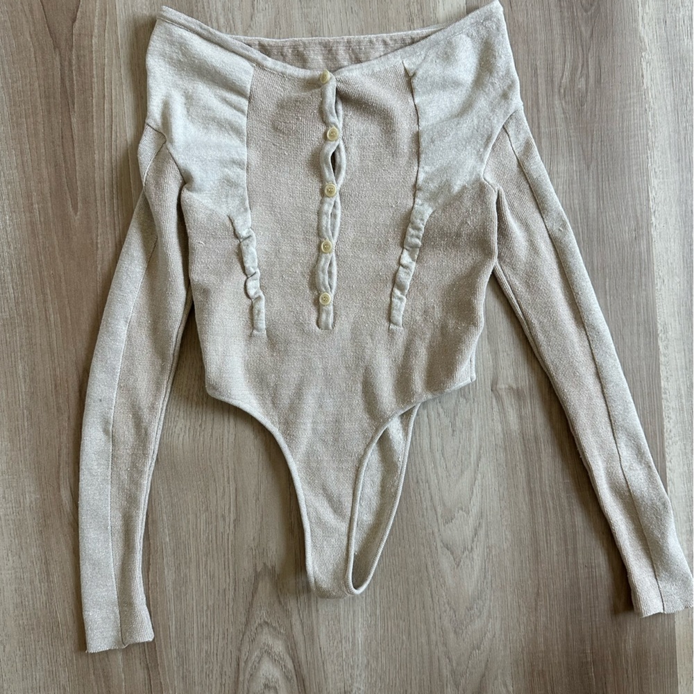 Jacquemus Cream Beige Long Sleeve Knit Bodysuit